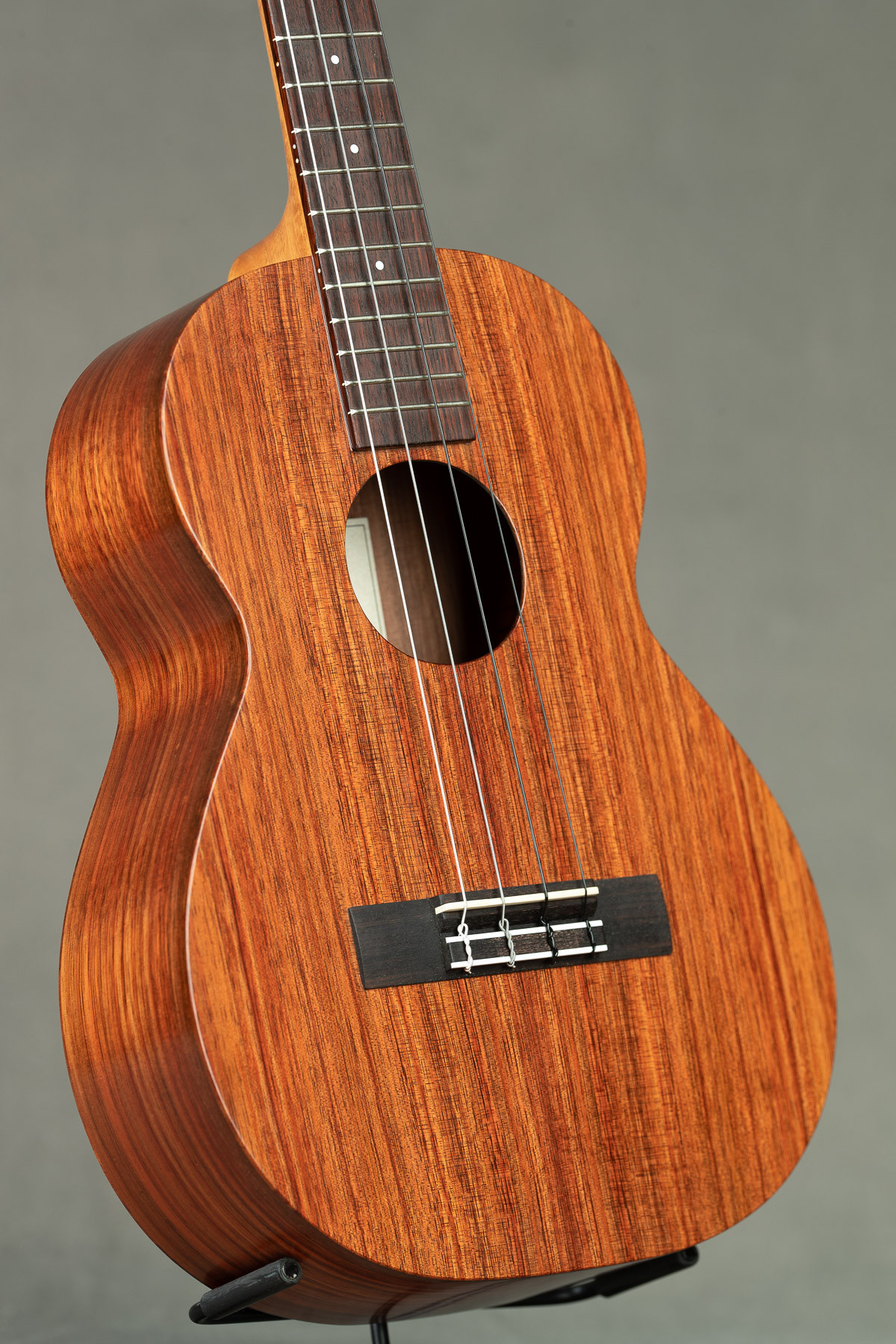 Kamaka HF-4 Baritone Ukulele with Case (096) - Willcutt Guitars
