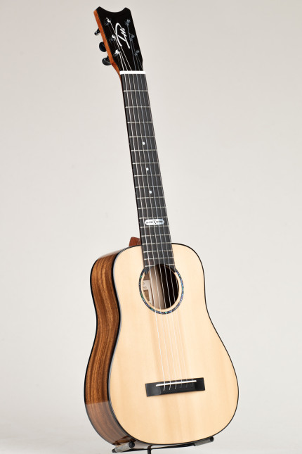 Romero Creations Limited Edition Dreadnought Guilele (DHD6-SP 23002)